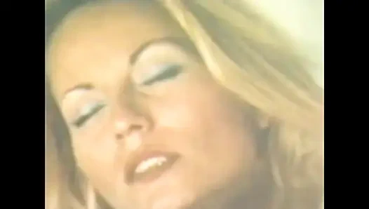 Сека — страстная девушка