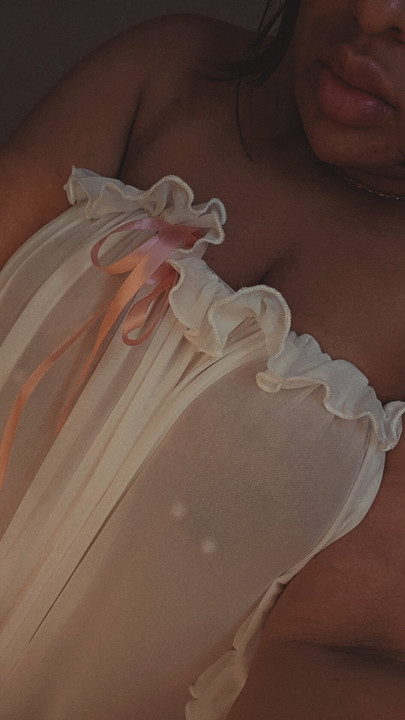 Sudut pandangan pertama saya mengusik awak