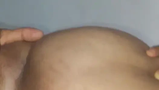 Vanessinha Menjadi Madu Dengan Air Mani Setelah Duduk Di Atasku Di Sofa