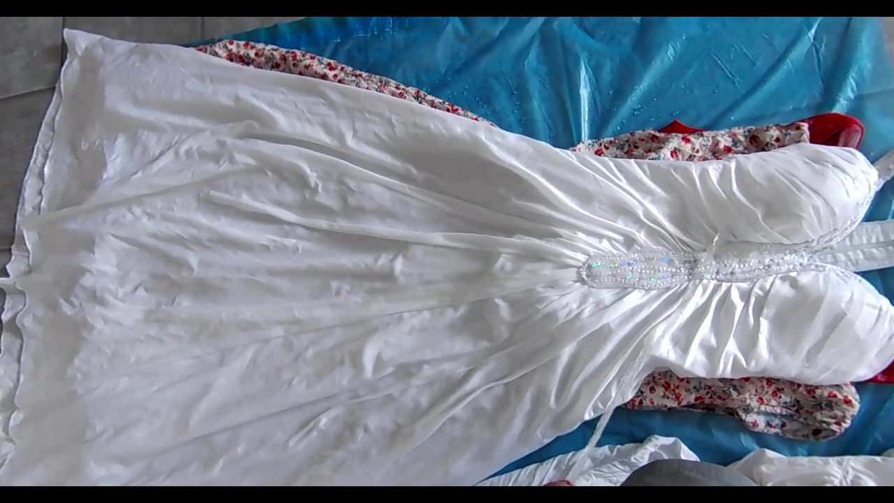 Brautkleid-Pissorgie 2