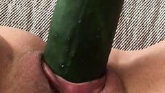 Cucumber 紧身版型