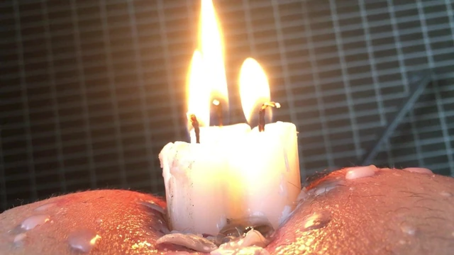 2 Candles not enough - 3 Candles --more wax and Burn