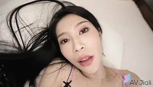 Chinese babe Song Dong Lin is having hardcore sex with her lover.