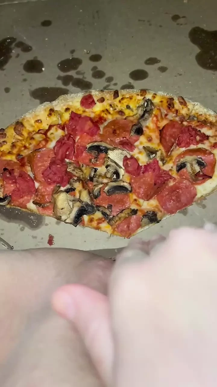 PIZZA , MASTURBATION - NOURRITURE PERVERSE- FÉTICHE, PORNO ARABE BIZARRE- ORGASME RÉEL - AMATEUR - BLANCHE-NEIGE ARABE - USA LOS ANGELES 202