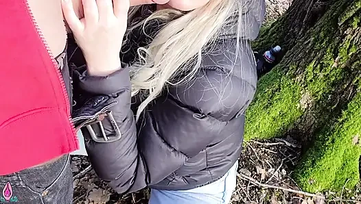 Spaß Outdoor mit fremdem Mädchen tief im Wald, dass ich nur aus dem internet kenne - Litclit69