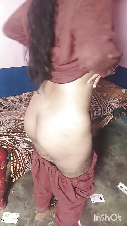 Hot desi anti boobs and pussy fucking masterbating