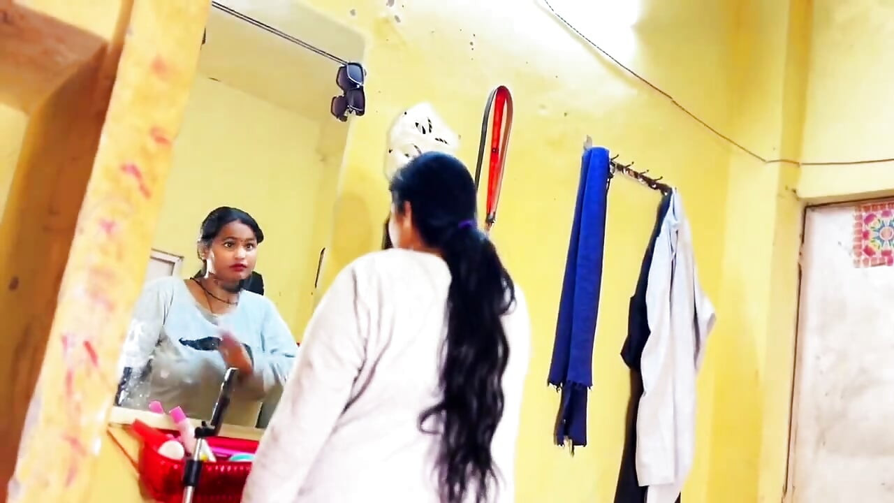 Husband Starts Masturbating While Staring at His Wife – She Catches Him Red-Handed and Offers to Finish the Job Herself