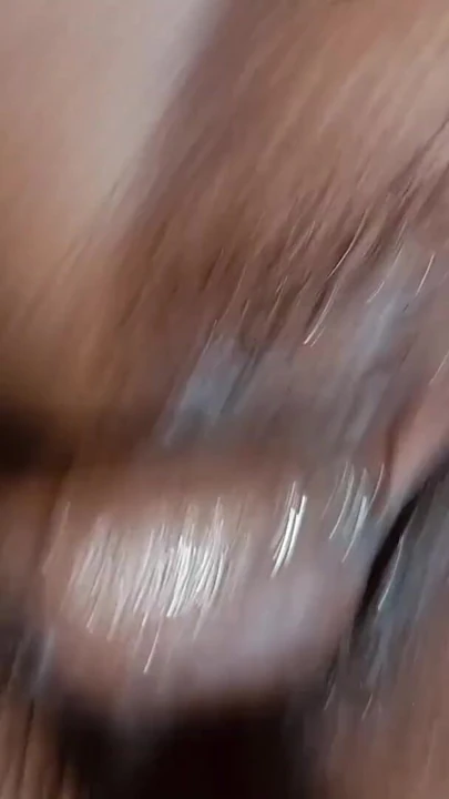 Moment épique de « Une Indienne sexy chevauche ses copains la bite.Desi babi sexy se fait baiser brutalement. »