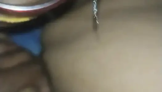 Desi hot bhabhi ki mast hokar apani chut ke chudai ke