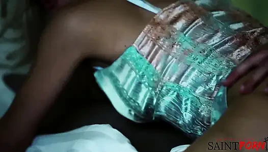 Vanessa Hell принимает хуй дайвера в ее сырую дырку милфы