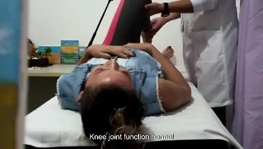 Ujian polos berubah jadi liar - orthopedist menggoda dan ngentot sama pasiennya