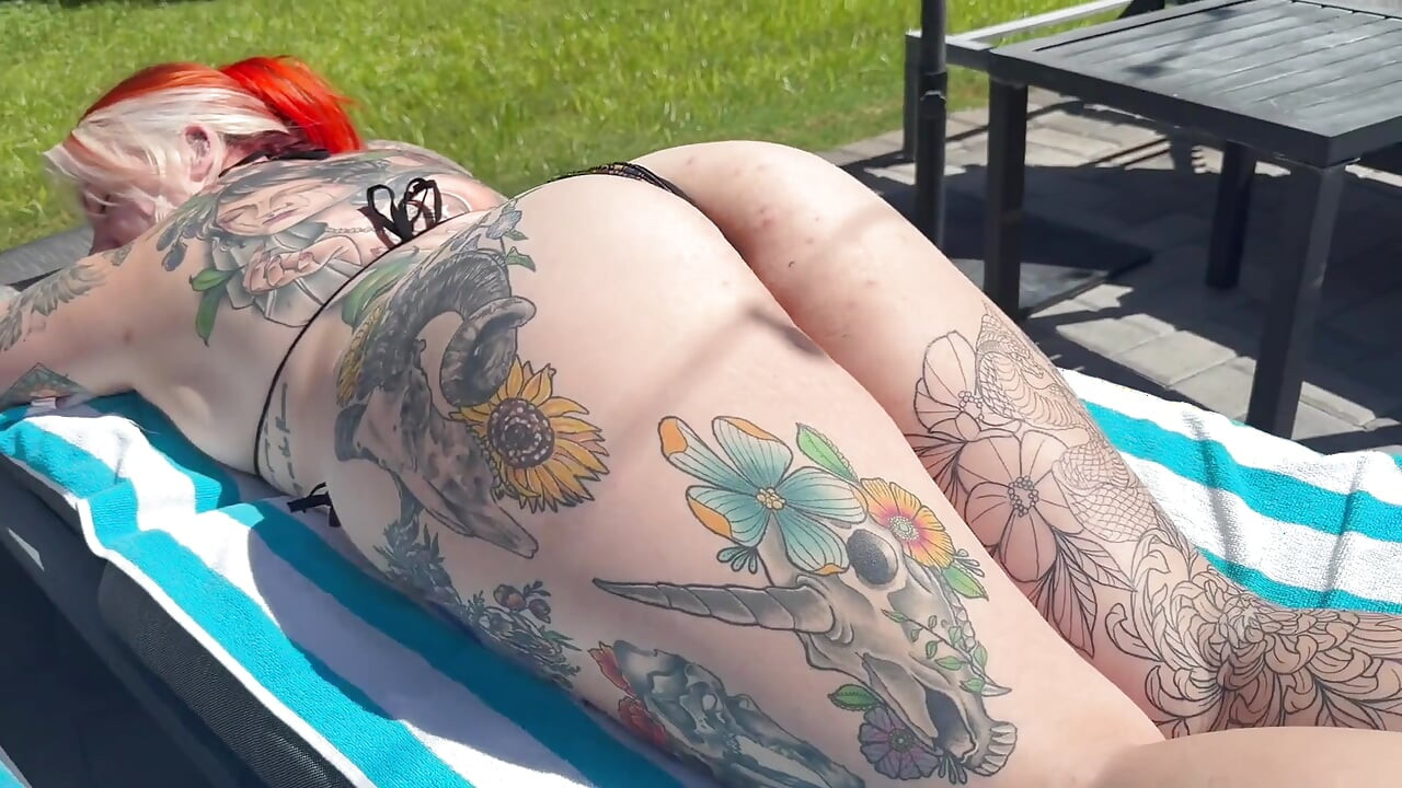 Double Hotwife Booty Worship with Oil Massage