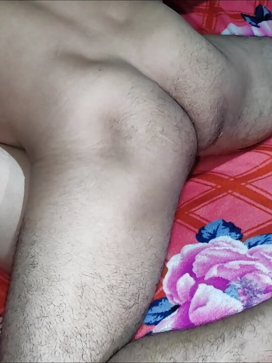 Open my vagina and it's my first time with my Tamil Indian stepsister in this X video.