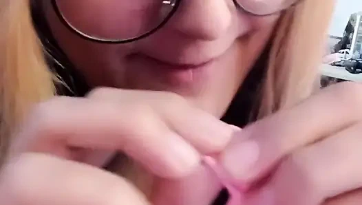 Bunny Looner Teach You How to Inflate a Balloon [eng Subs]