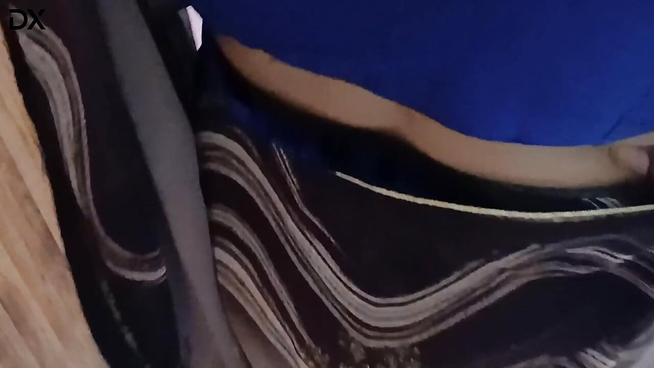 Indiancă Desi Bhabi futută de Dewar pe la spate