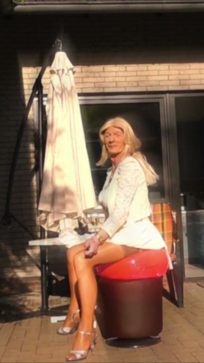 Cumshot in the evening sun | Clip 1