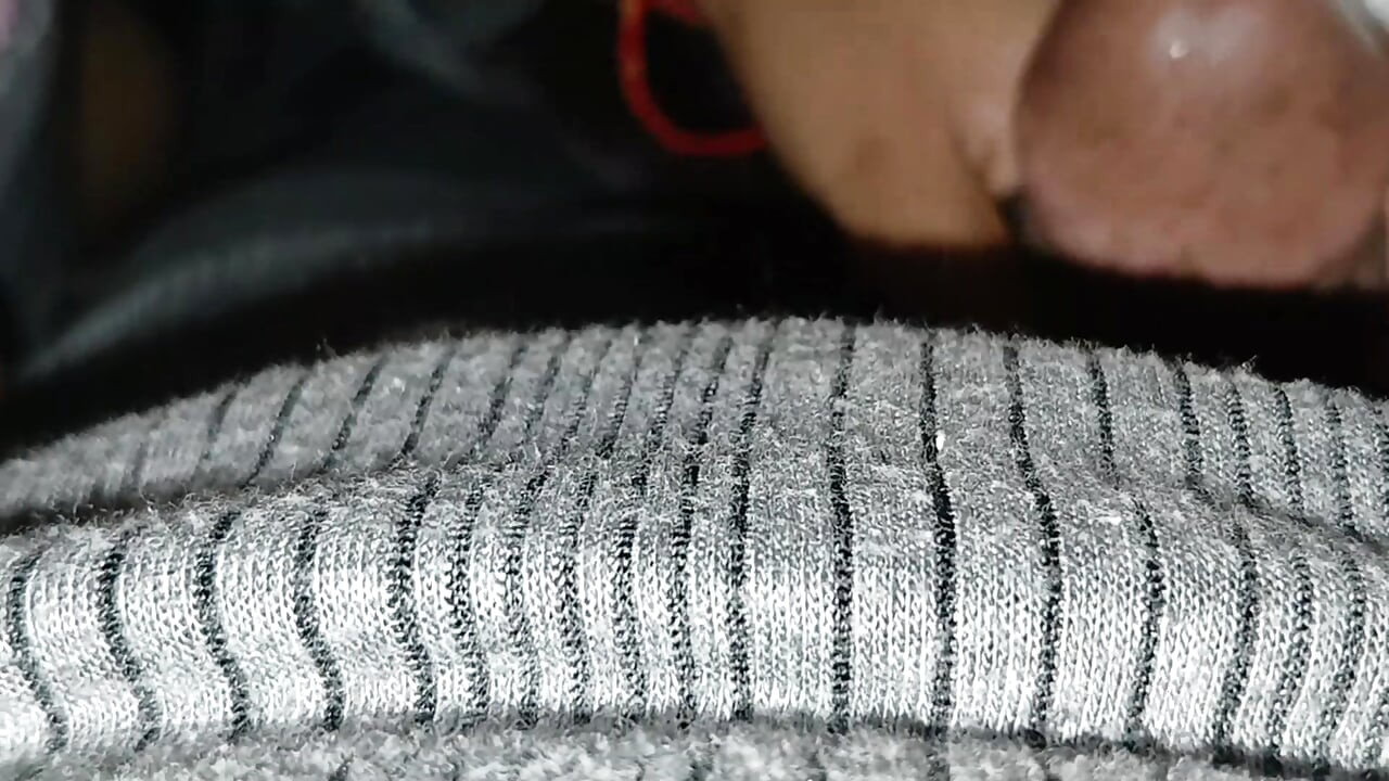 Macecha sdílí postel s nevlastním synem