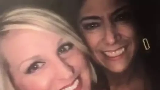 Boşalmak yüz haraç seksi sıcak sarışın milf ve arkadaş