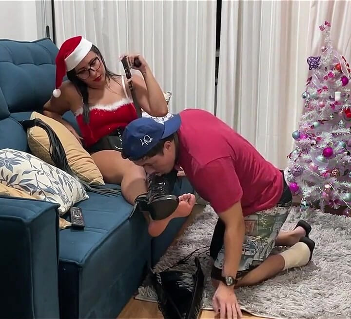 Goddess Kiffa Is Mature Claus