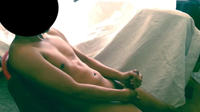 Alone time, porn and cuming hard