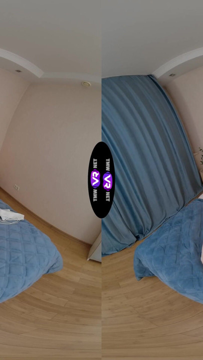 Modern girl masturbates on a bed - TmwVRnet | Clip 1