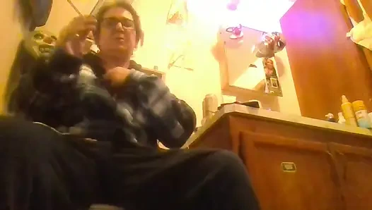 Autie si cewek semok yang lagi sange ini lagi asik fingering memeknya sendirian