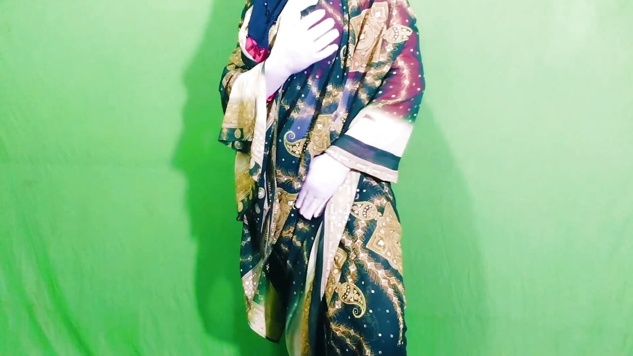 Beautiful Pakistani woman in burqa