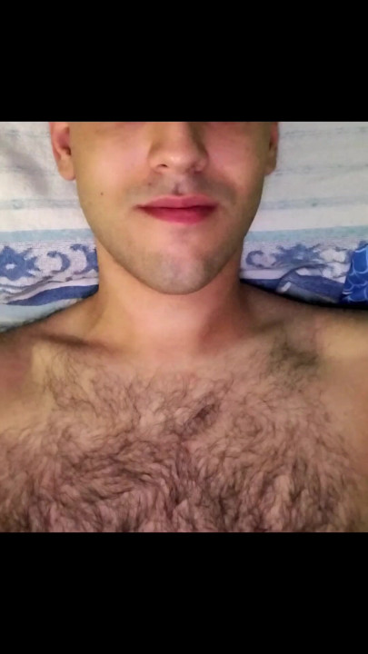 Wanns to kiss me?