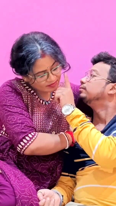 Jab yaşındaki öğretmen sara hua pussy fuck karte hain koi öğrenci, bu yüzden apne büyük penis se | Klip 1