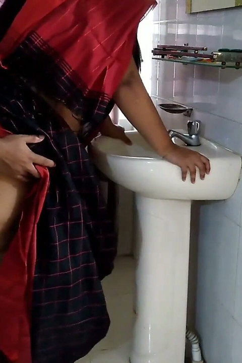 Pakistani Sexy Stepaunty Stand Front of Mirror & Hair Combined Then a Guy Fucks Her on Valentine's Day