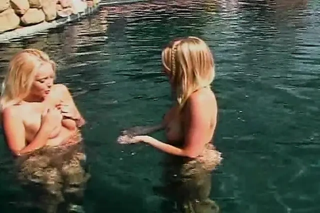 Top-class blonde dolls fucking each other with big dildo
