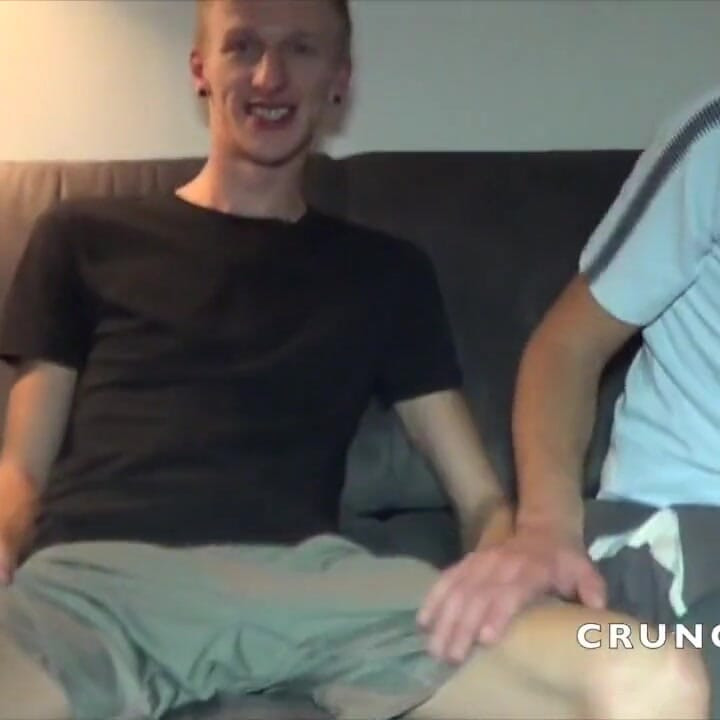 Tim Cosla fucked bareback by sexy boy Fro Brussels