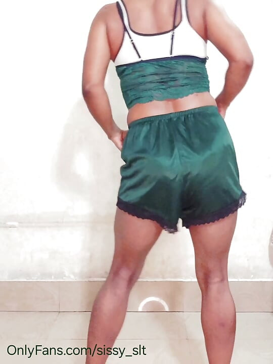 Pakistani Kinner Hijda Sexy Baked Dance