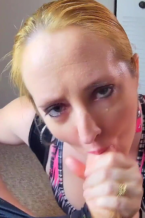 MILF Blowjob Titty Fuck Huge Cumshot