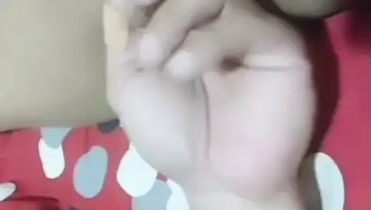 my first time squirt ,and its feel's so good!!