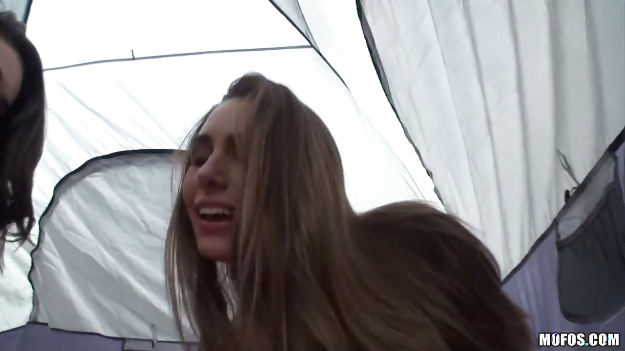 Pervs on Patrol - Caucasian Renna Rya Teases a Hiker with Some Outdoor Pussy Eating Action