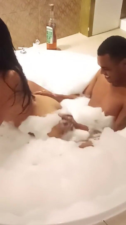 Memorable moment from "Esta chamita le doy tan rico que ya no aguanta sus piernas y se desploma  enlechadita le encanta que"