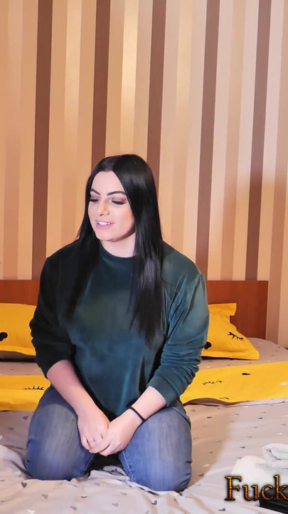 Chubby girl fucking hard