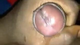 Junges tamilisches Schwanz-Sperma raus