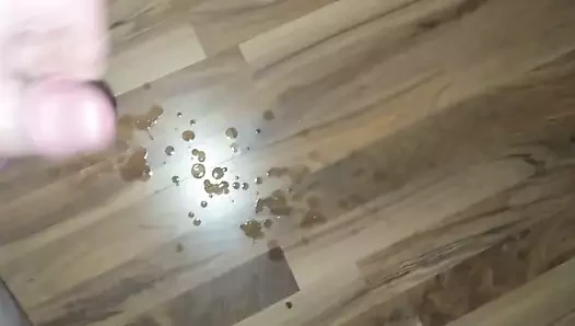 Canavar yüküyle geri dönen genç çocuk