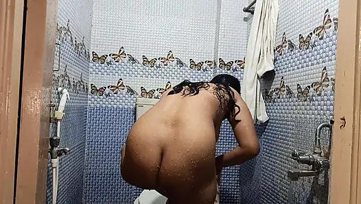 Dicker arsch Telugu Hyderabadi indische ehefrau in der dusche