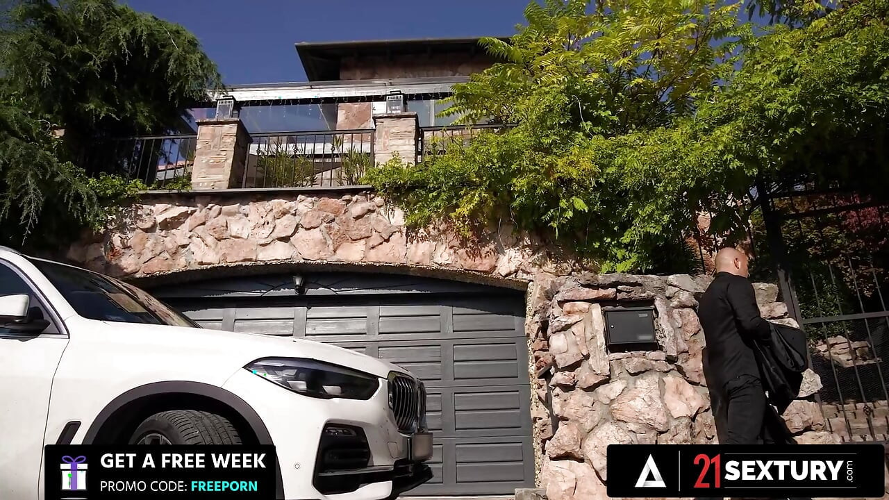 21 sextury - Francys belle ke bat plag chherne ka ant kathin gand ke malbe men hota hai