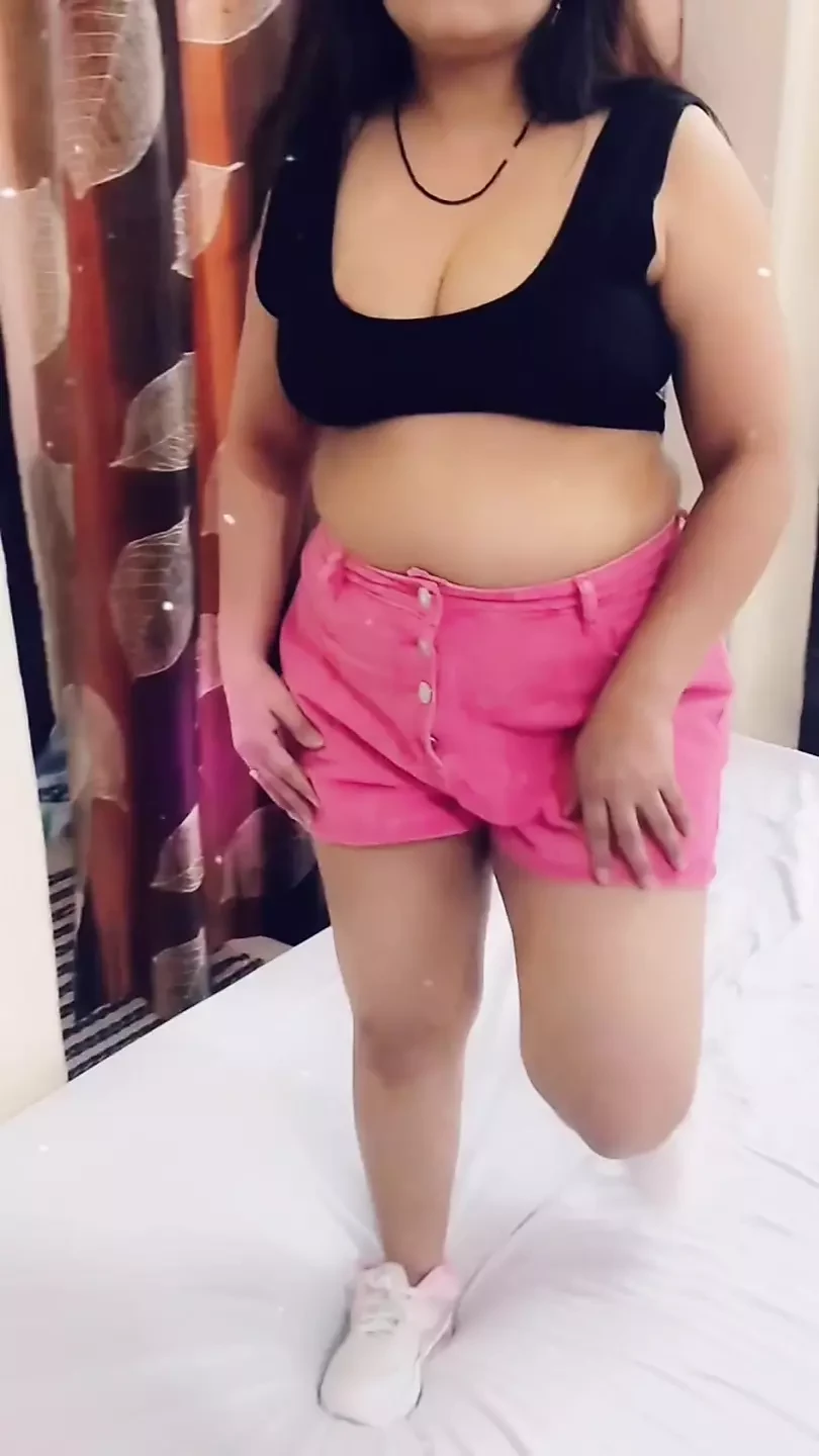 Model na snimanju kamere u Nju Delhiju