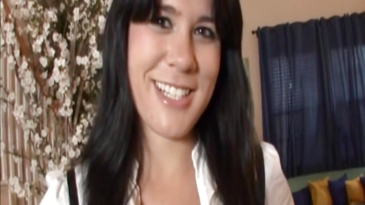 Brunette Babe Deepthroats Throbbing Cock and Fingers Dripping Pussy