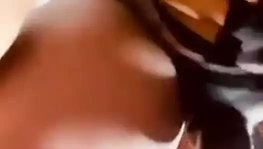 Onu ye, okşa ve em