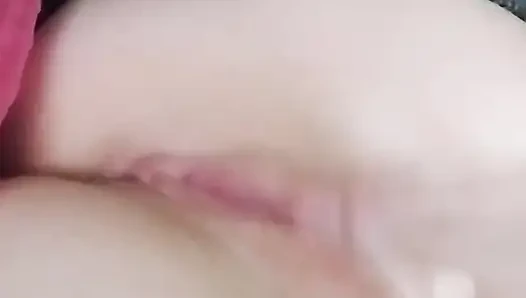 Üvey babam için video yapıyorum, striptiz yapıyorum, sıkı amcığıma mastürbasyon yapıyorum ve oyuncaklarla kendimi sikiyorum