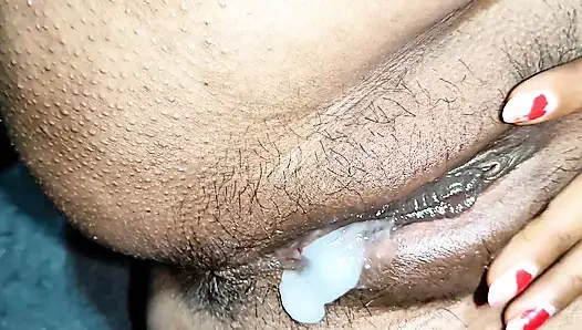 Suami lagi nggak di rumah, jadi memek abang iparnya dientot habis-habisan