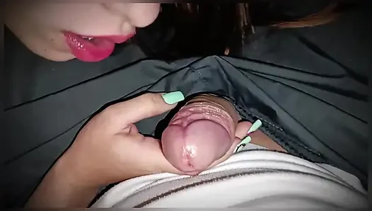 Nächtlicher Spaziergang durch die Stadt und analer Creampie mit der notgeilen Teenagerin meiner Stiefschwester