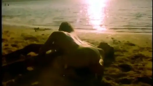 Auf island gestrandet, großer schwanz knallt sexy gebräunte MILf