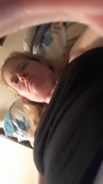 Angela rubbing her puss for me.